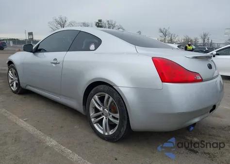 2009 Infiniti G37X z USA, uszkodzony, nr VIN JNKCV64F49M650695